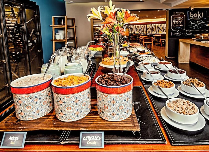 Buffet Photo