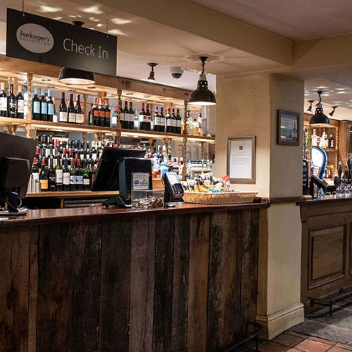 Bar