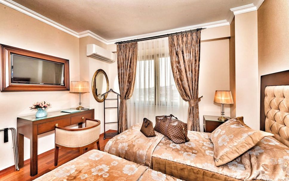 Bedroom Photo