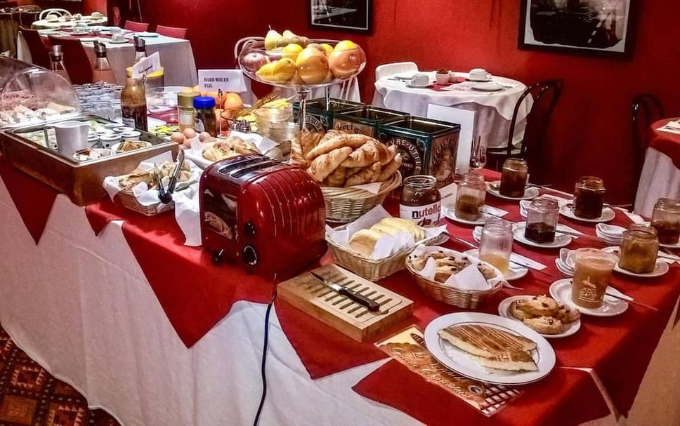 Buffet Photo
