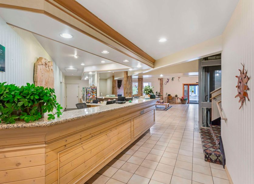 Front desk Photo