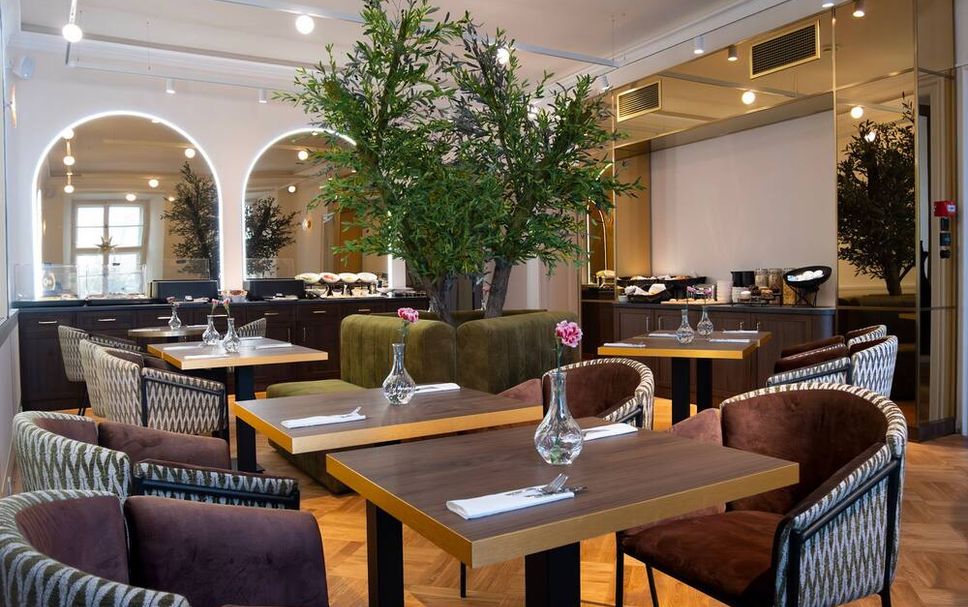 Restaurant Photo