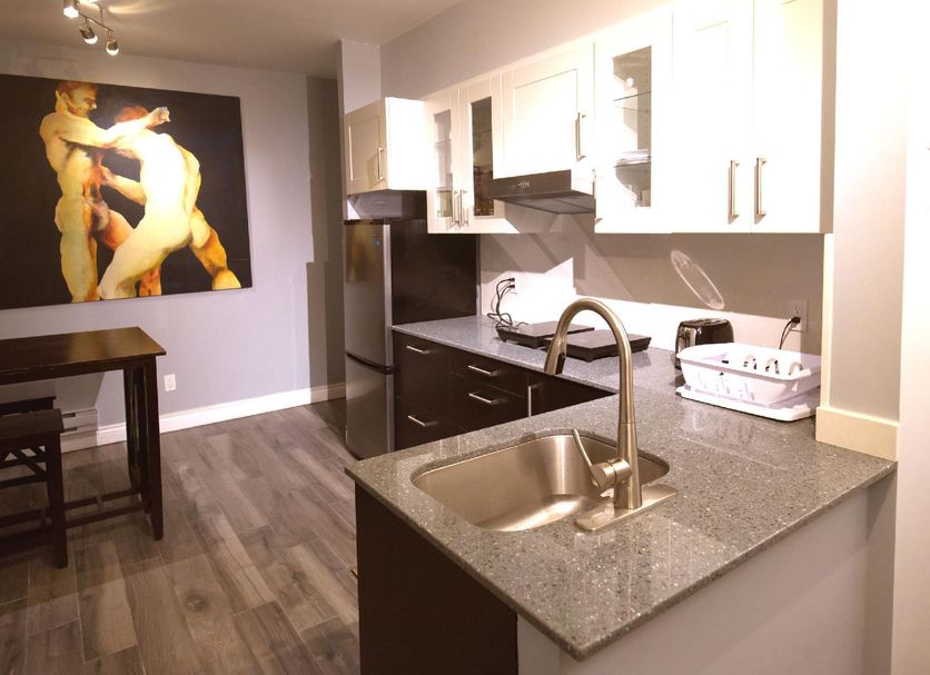 Kitchen Photo