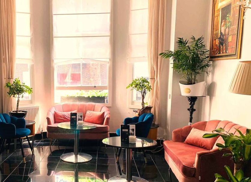 Lounge Photo
