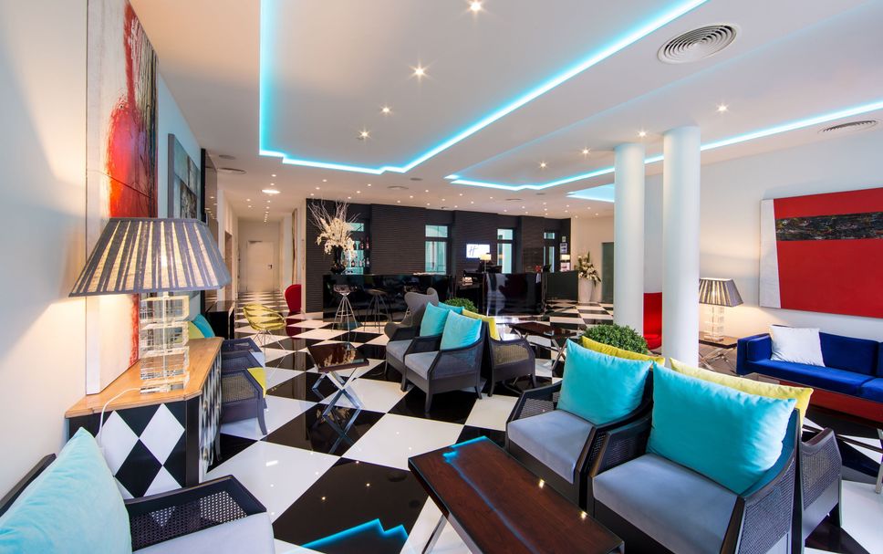 Lounge Photo