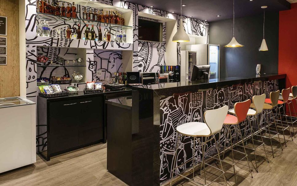 Bar Photo