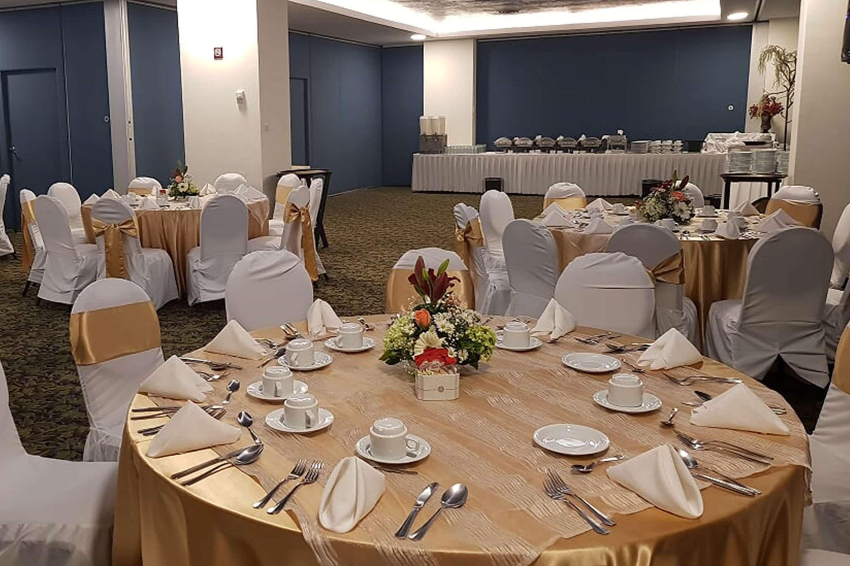 Banquet hall