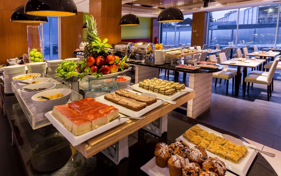 Buffet Photo
