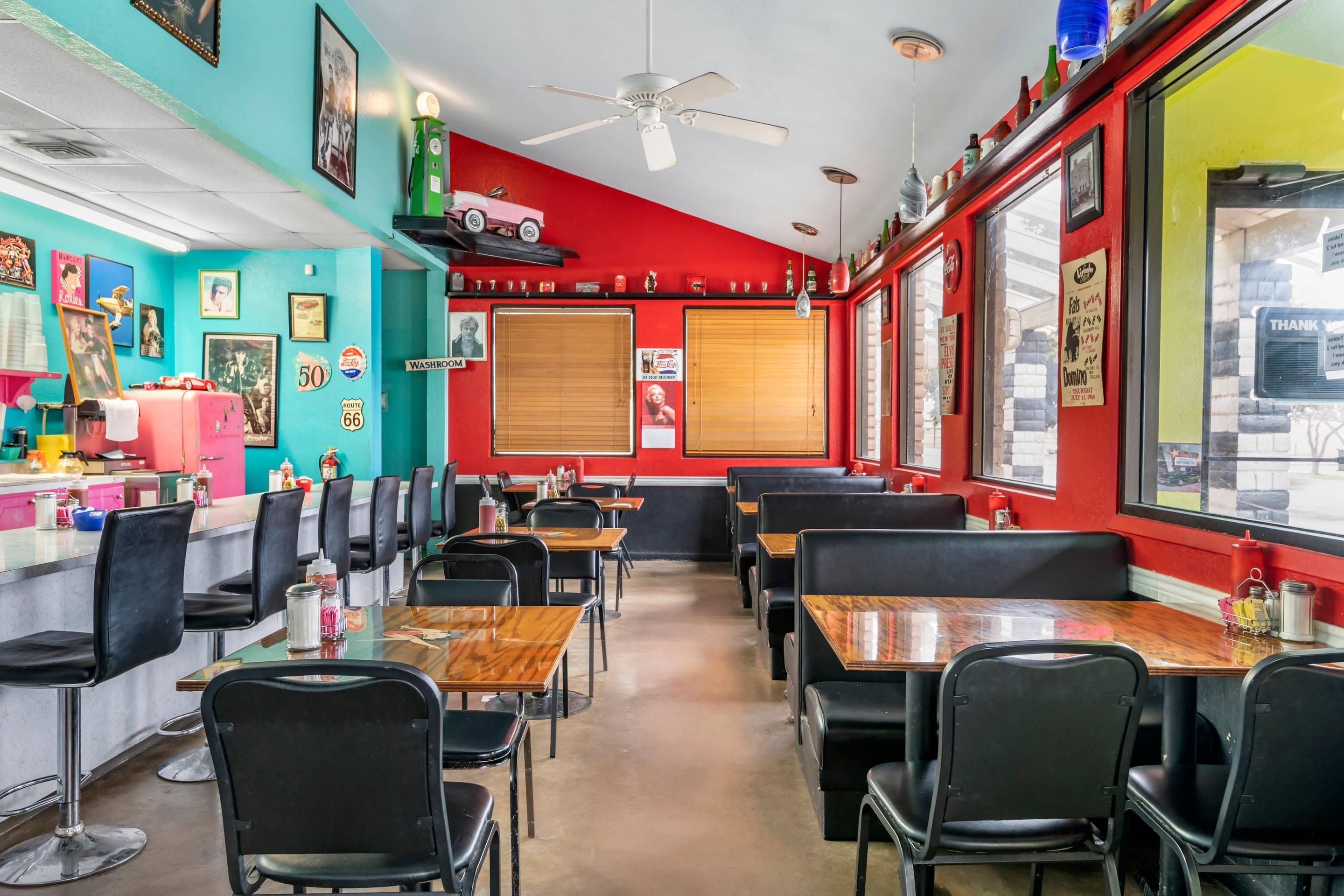 Restaurant Photo