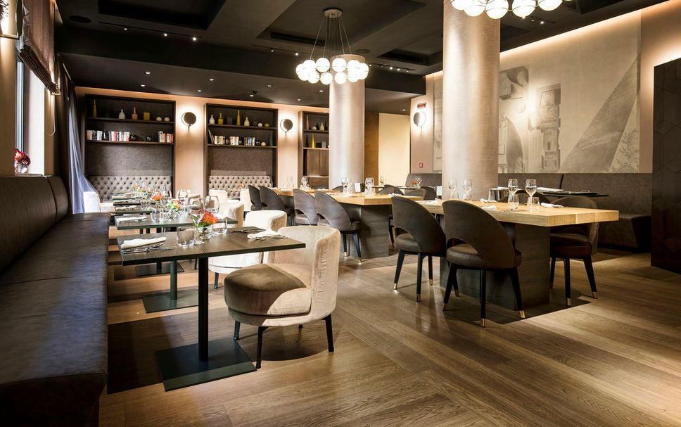 Restaurant Photo