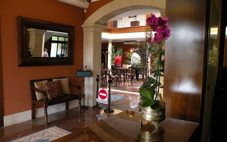Lobby Photo