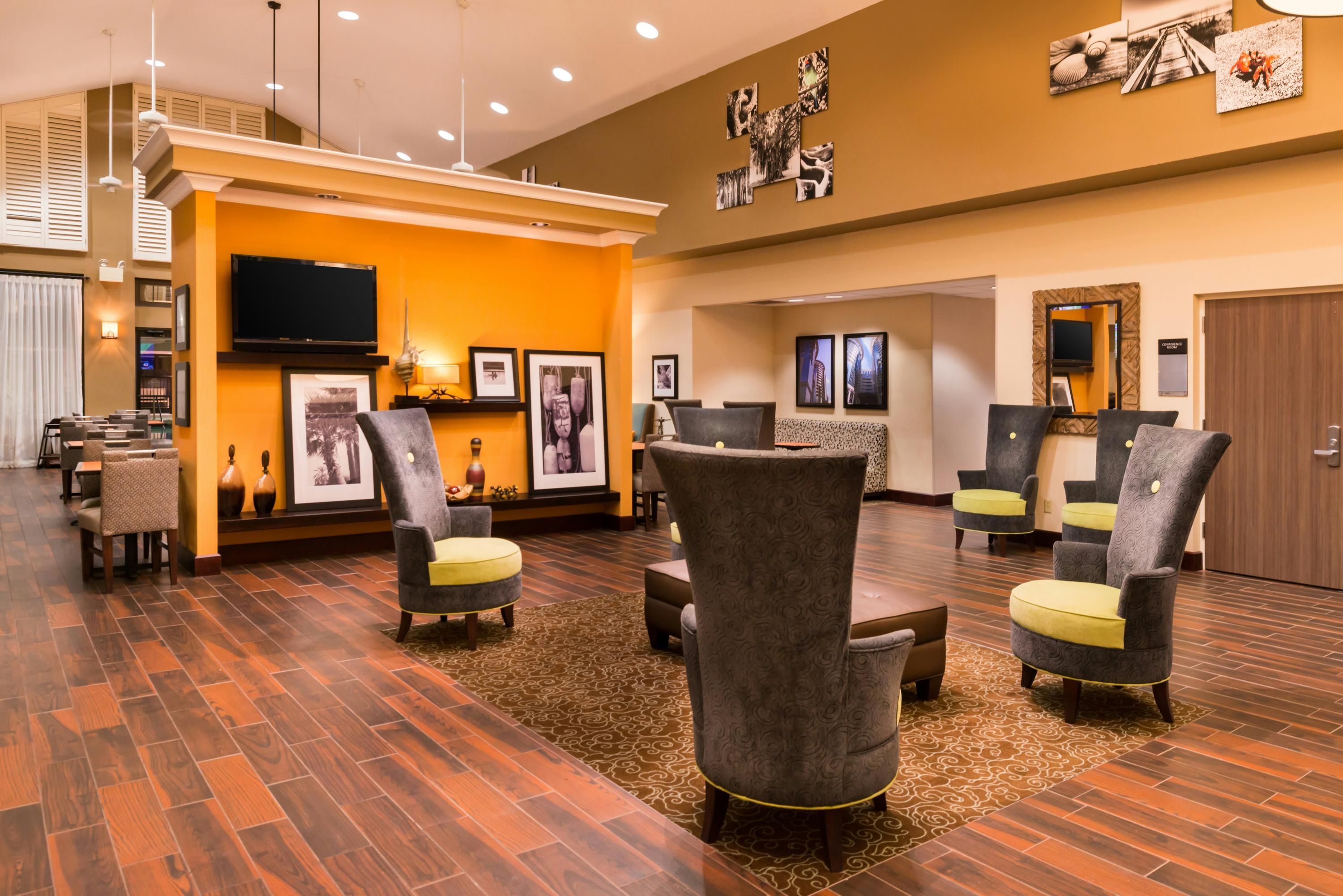 Lounge Photo