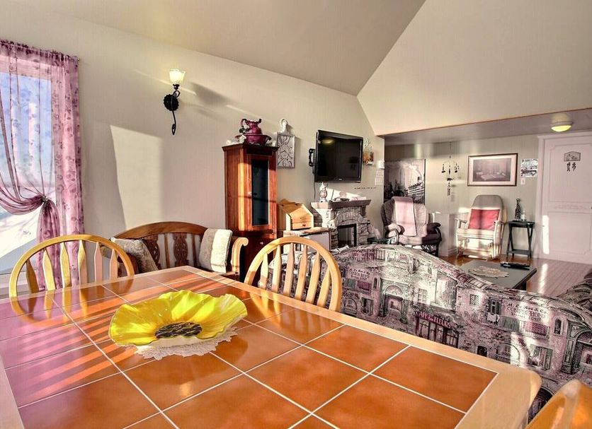 Dining room Photo