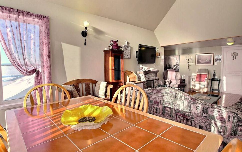 Dining room Photo