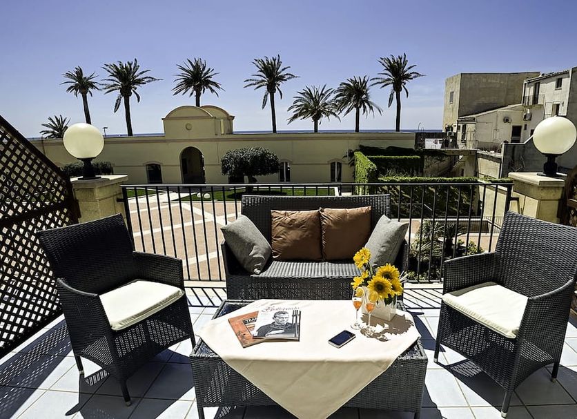 Balcony Photo