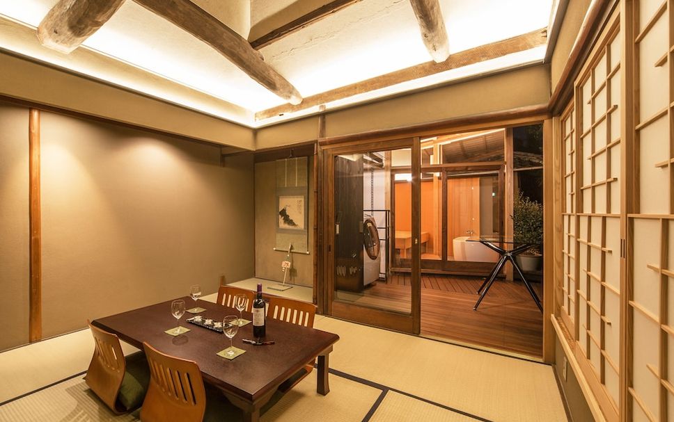 Dining room Photo