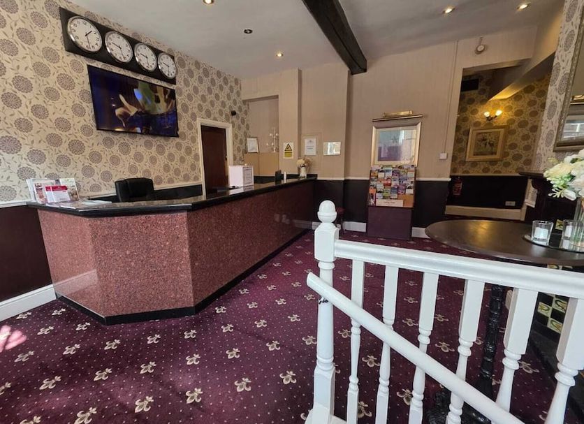 Front desk Photo