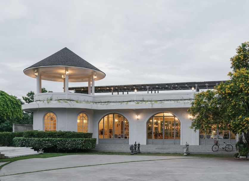 Building Photo