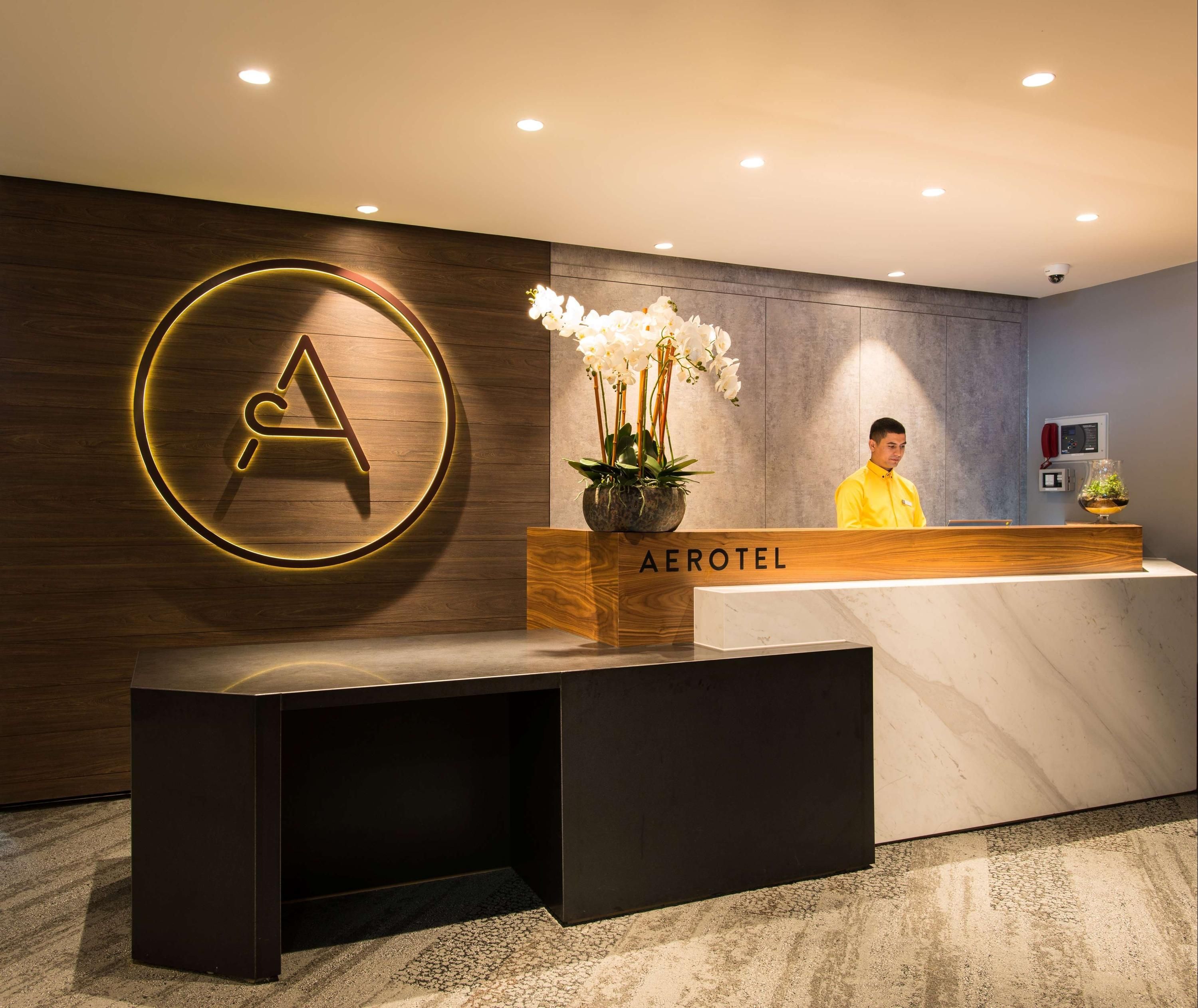 Front desk Photo