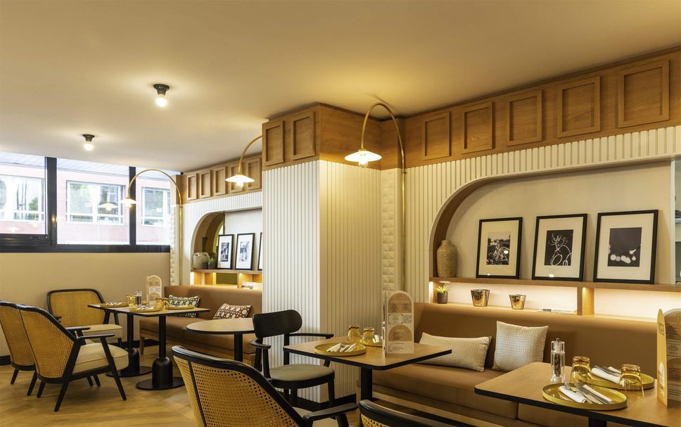 Restaurant Photo