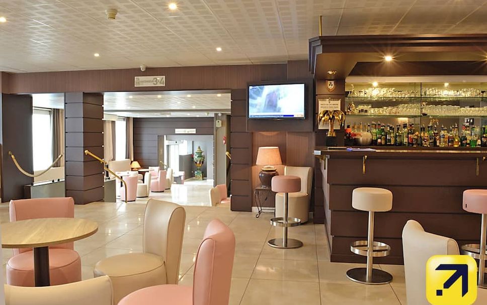 Bar Photo