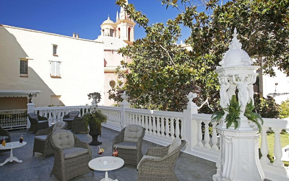 Balcony Photo