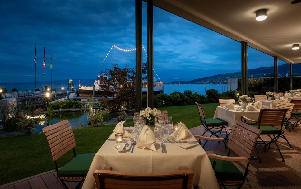 Restaurant Photo