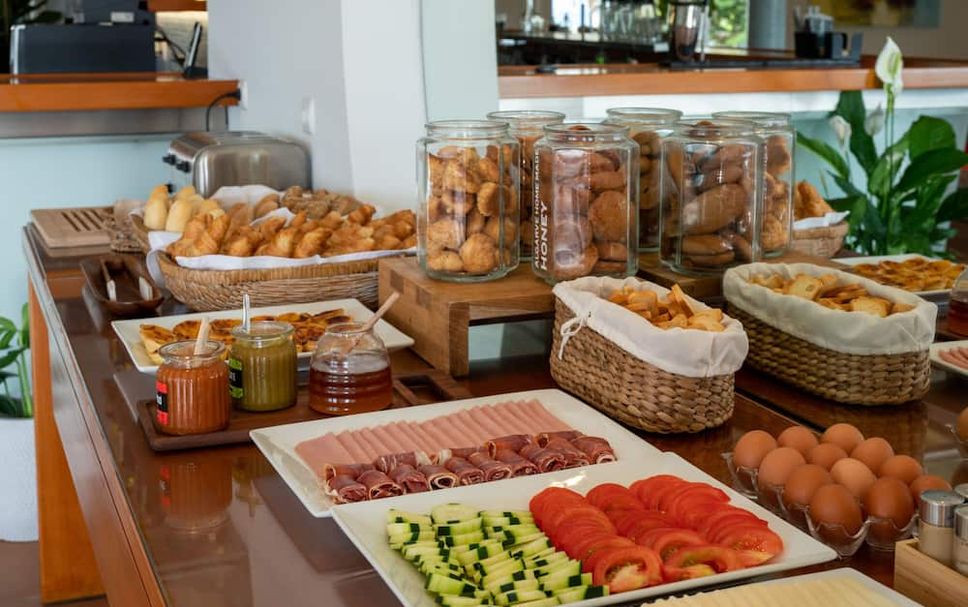 Buffet Photo