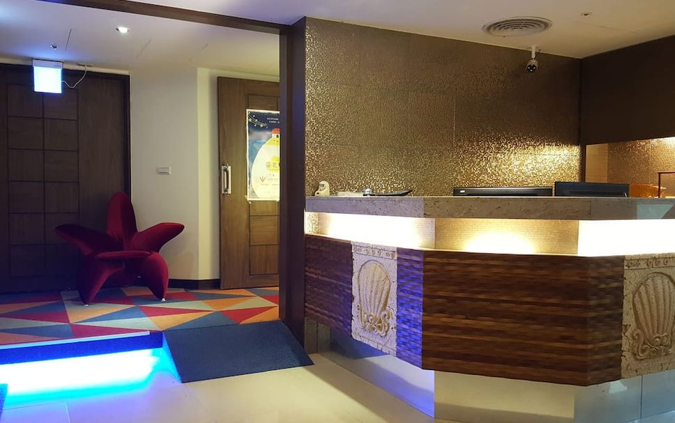 Front desk Photo