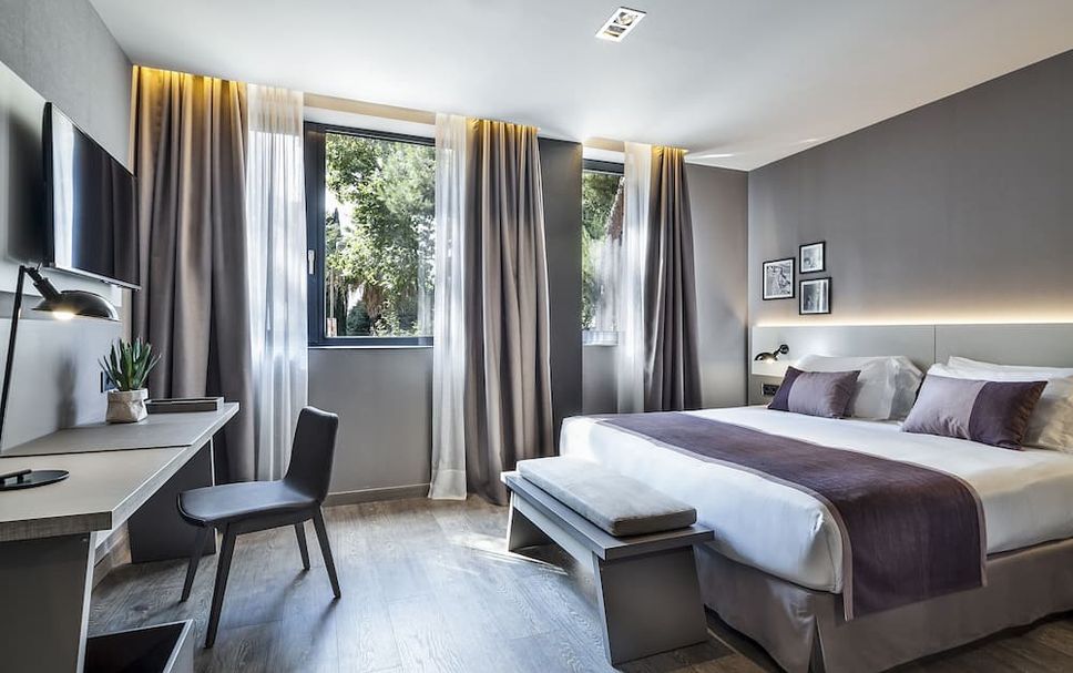Bedroom Photo