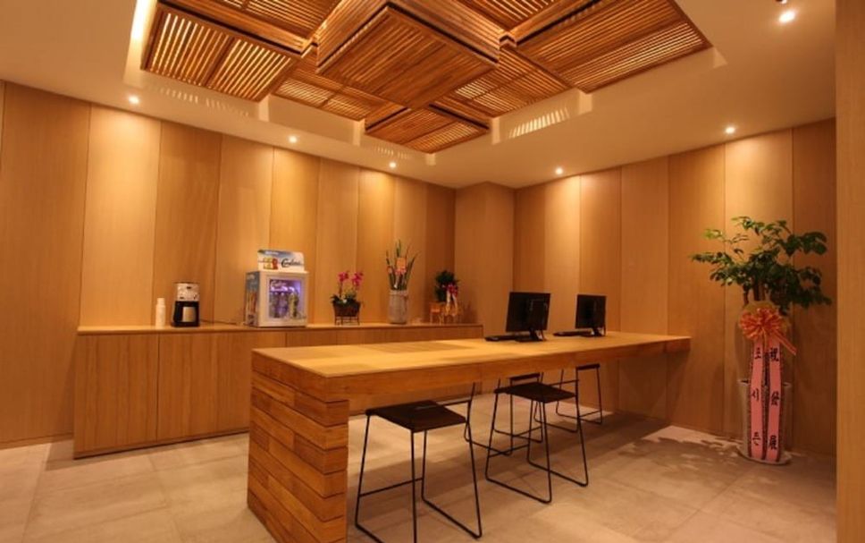 Front desk Photo