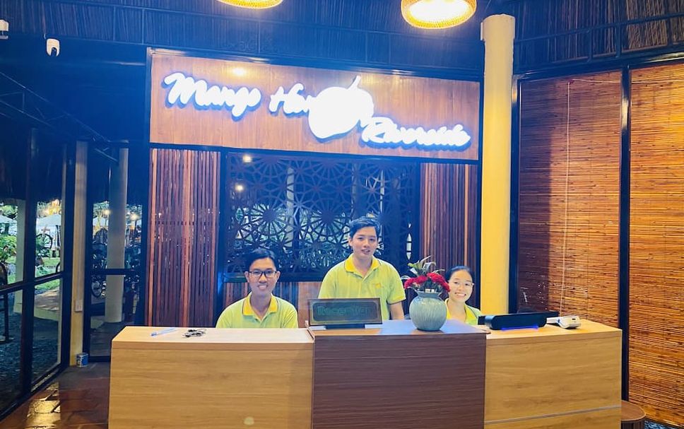 Front desk Photo