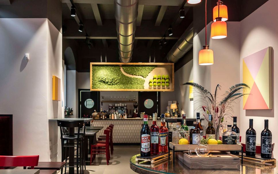 Bar Photo