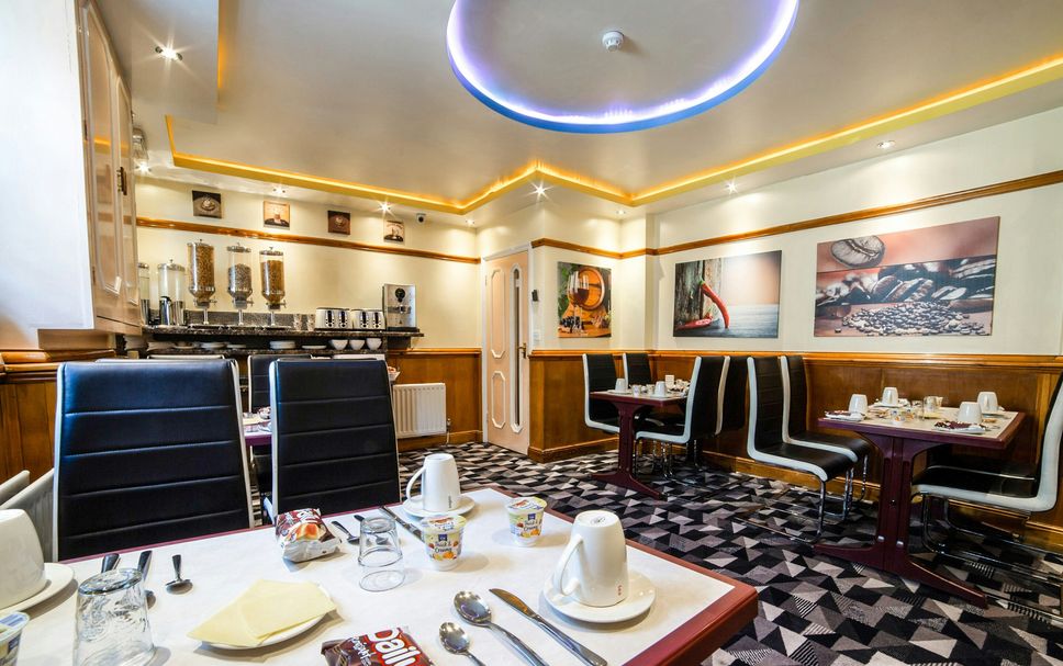 Restaurant Photo