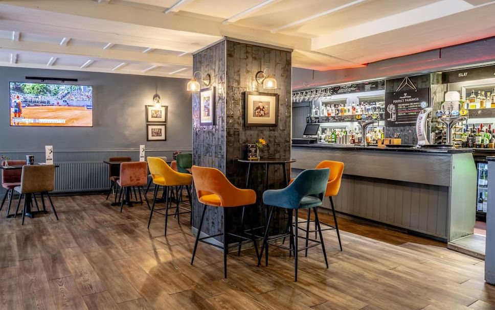 Bar Photo