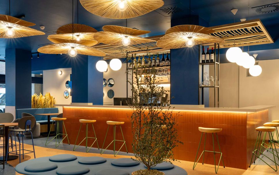 Bar Photo