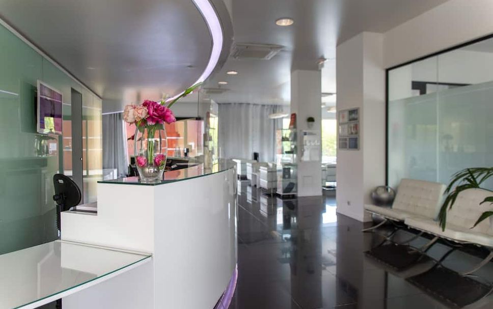 Front desk Photo