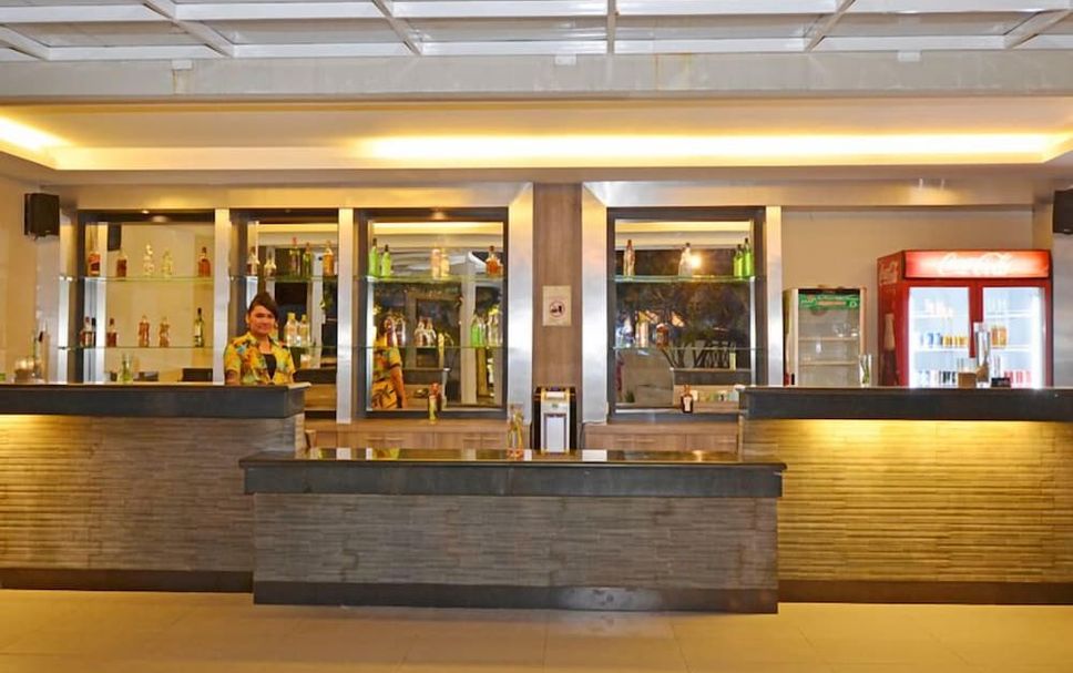 Bar Photo