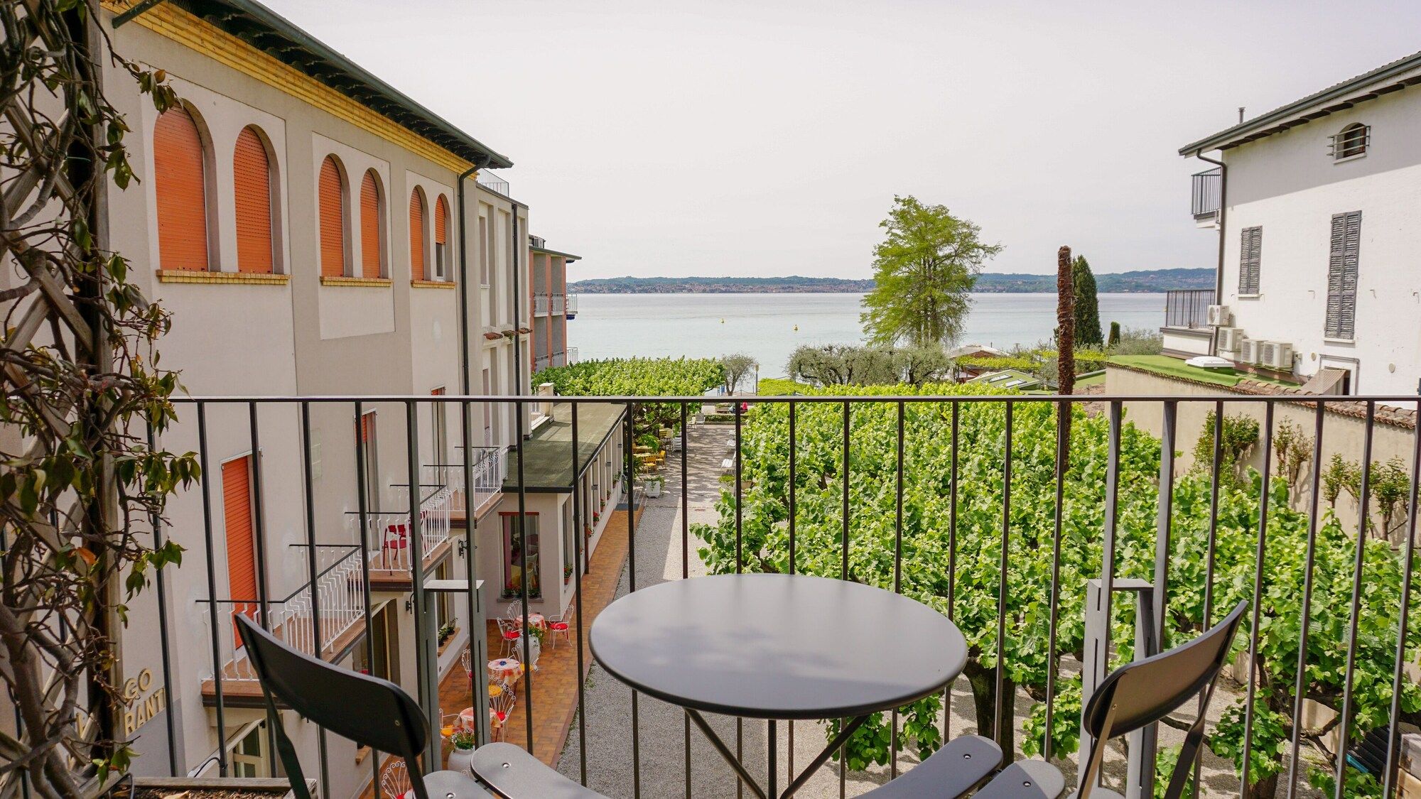 Balcony Photo
