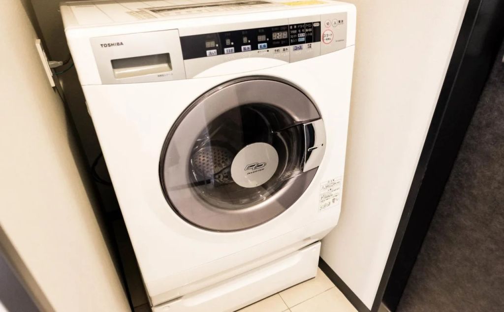Laundry facility Photo