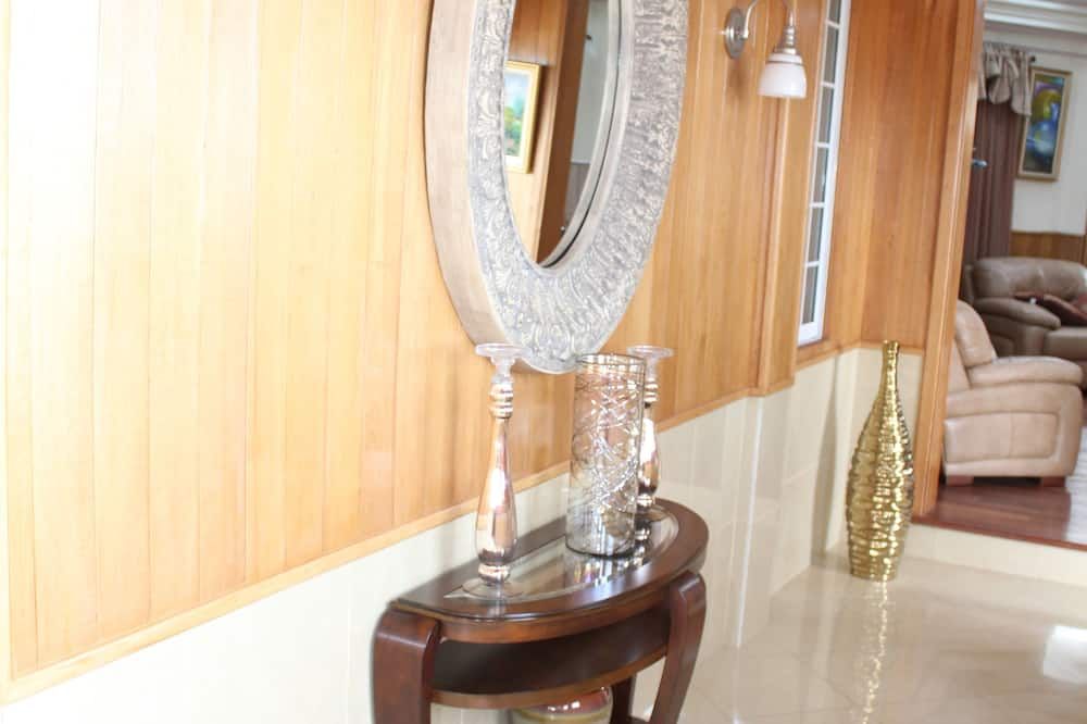 Room amenity