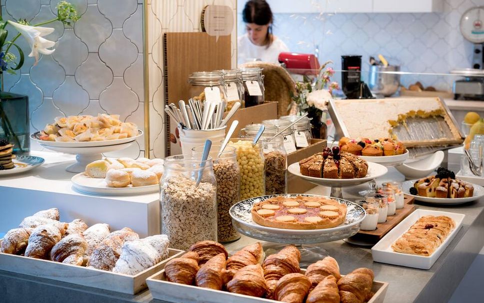 Buffet Photo