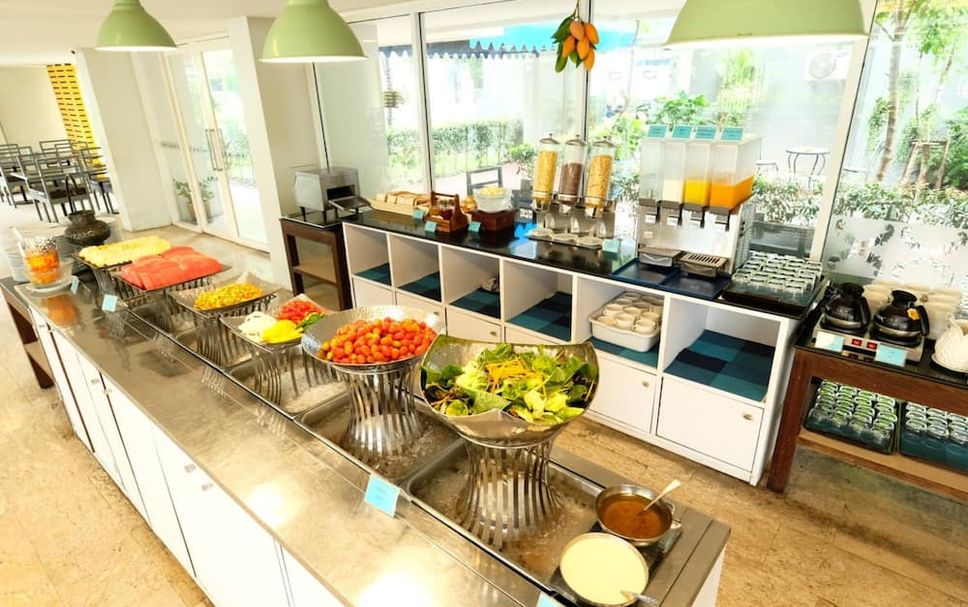 Buffet Photo