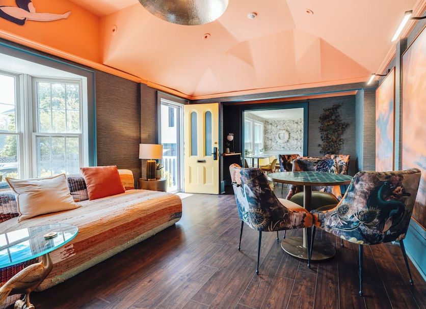 Dining room Photo