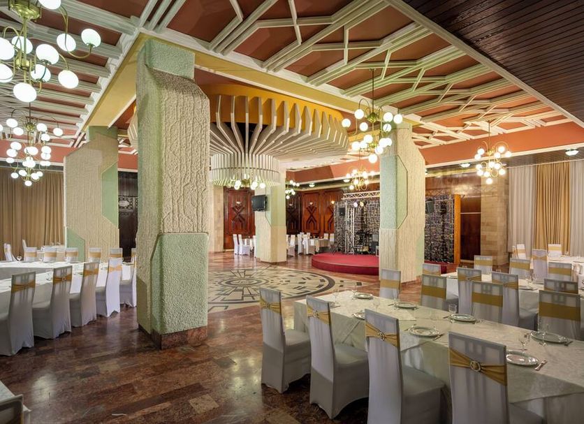 Banquet hall Photo