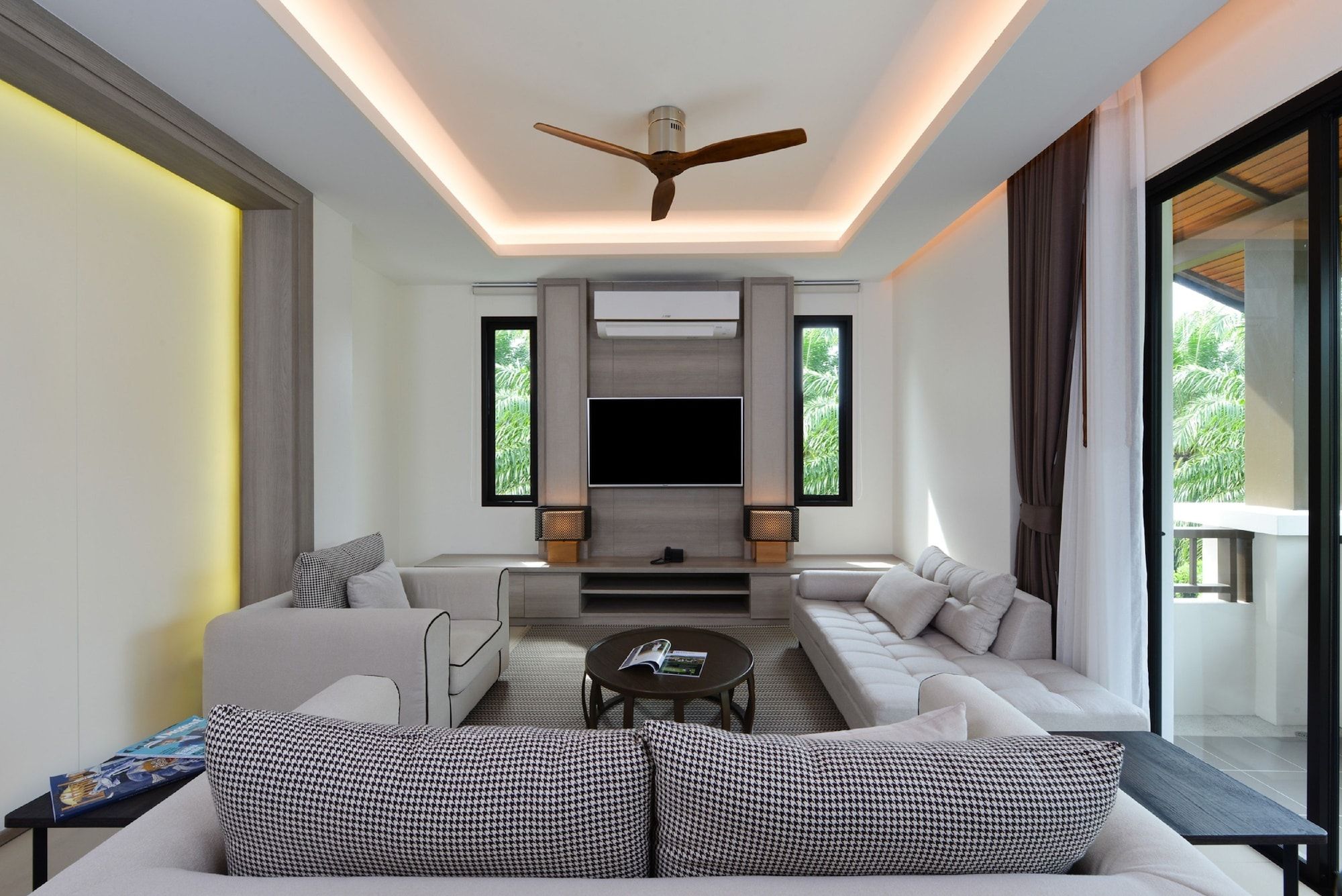 Living room Photo