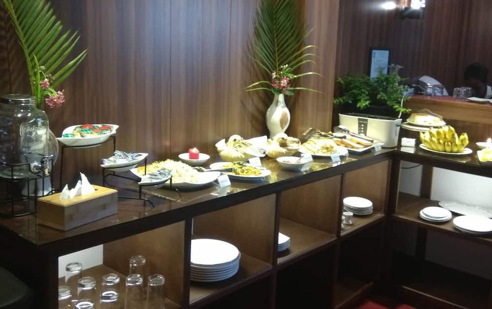 Buffet Photo
