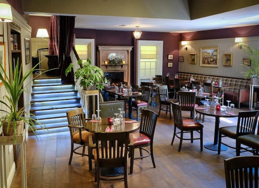 Restaurant Photo