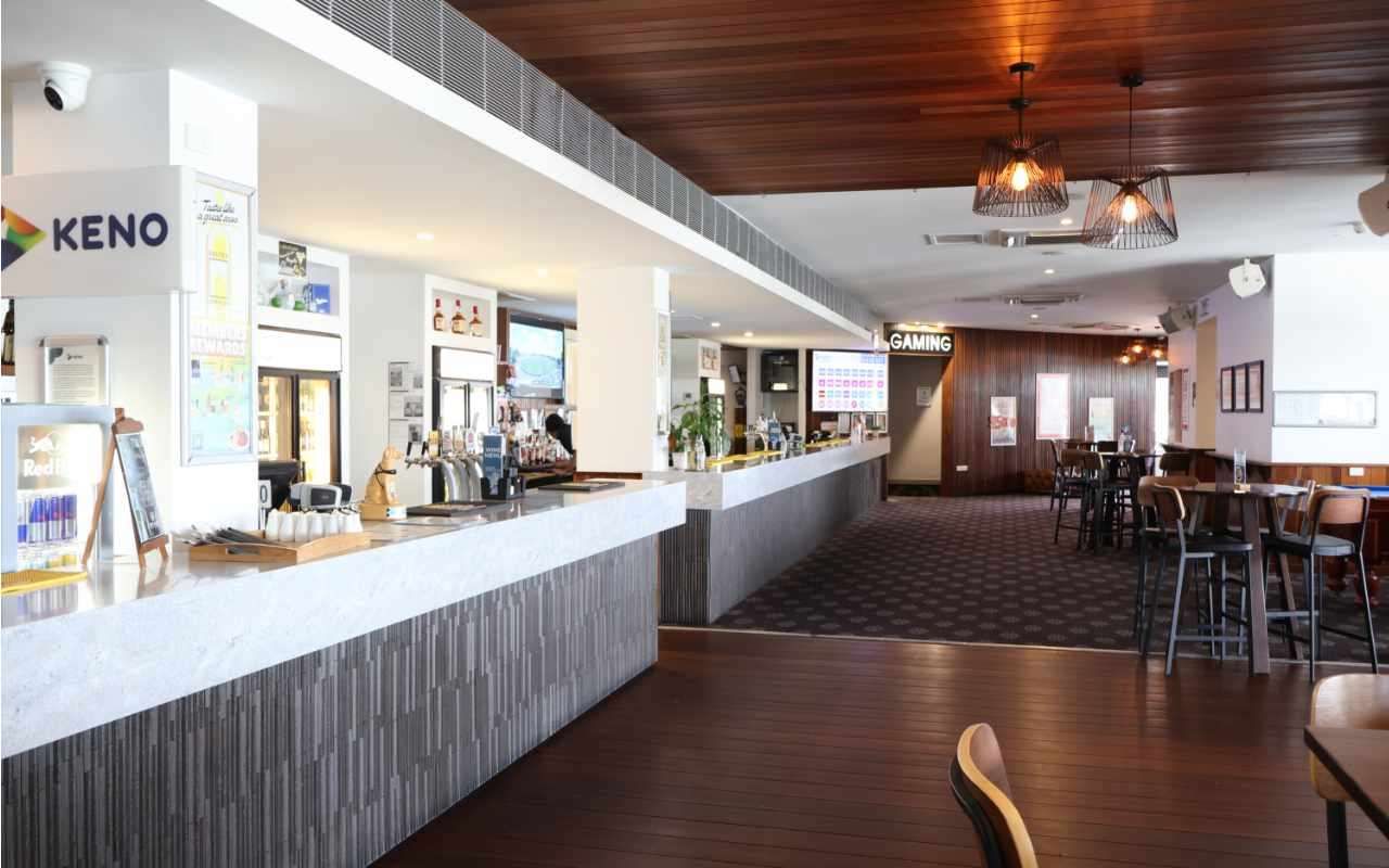 Bar