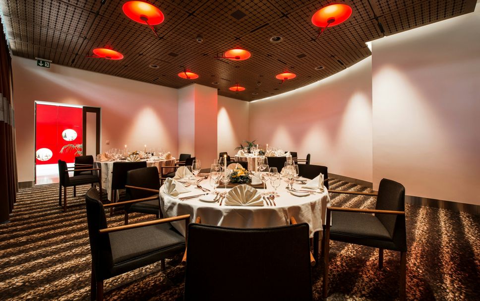 Banquet hall Photo